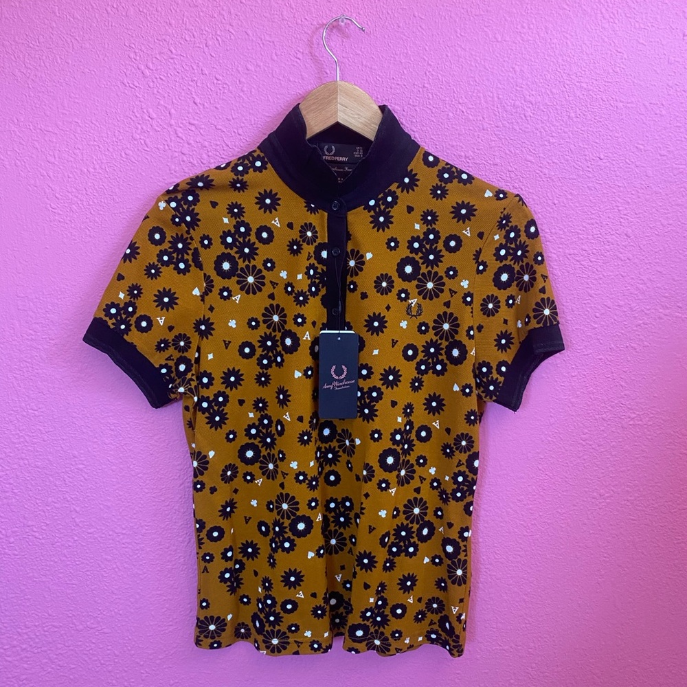 Amy Winehouse 〰️ Daisy 🌼 Fred Perry Polo